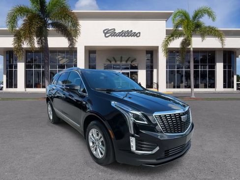 Certified 2023 Cadillac XT5 Luxury w/ LPO, Floor Liner Package FWD image 2