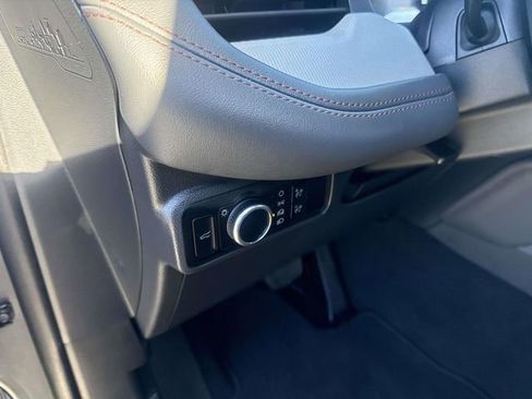 Certified 2025 Ford Explorer Active image 22