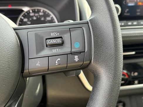 Certified 2024 Nissan Rogue SV image 15