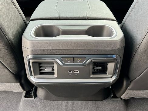 New 2026 GMC Sierra 2500 Denali w/ Denali Reserve Package image 18