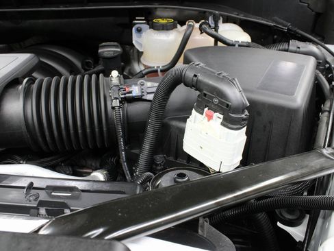 Used 2024 Chevrolet Silverado 1500 ZR2 image 31