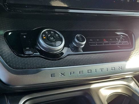 New 2026 Ford Expedition Max Platinum AWD/4WD image 11