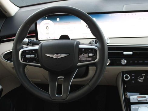 Used 2026 Genesis GV70 2.5T image 16