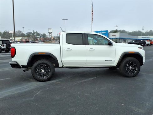 Used 2024 GMC Canyon Elevation w/ Convenience Package image 19