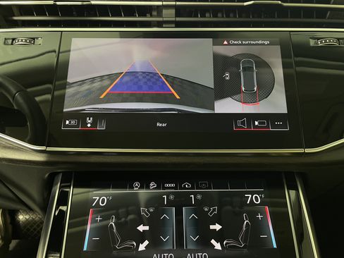 Used 2024 Audi Q7 3.0T Premium Plus image 22