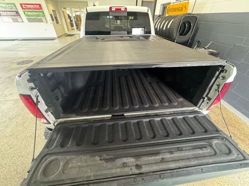 Used 2017 RAM 1500 Big Horn AWD/4WD image 9