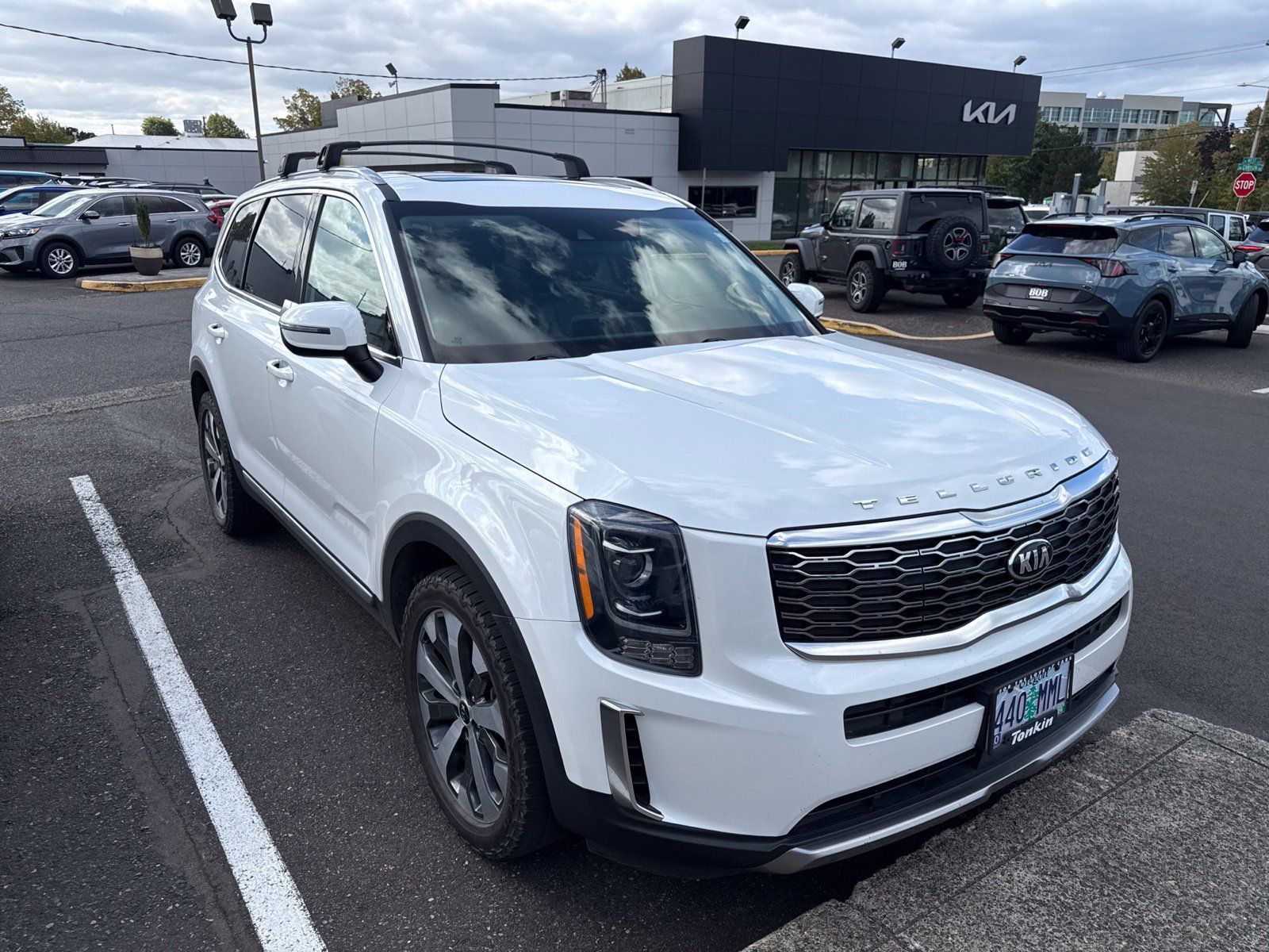Used 2021 Kia Telluride S AWD/4WD image 2