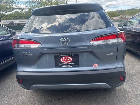 Used 2023 Toyota Corolla Cross L AWD/4WD image 3