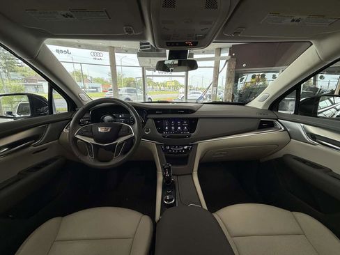 Used 2024 Cadillac XT5 Premium Luxury image 38