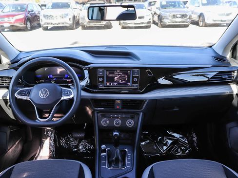 Used 2022 Volkswagen Taos S image 12