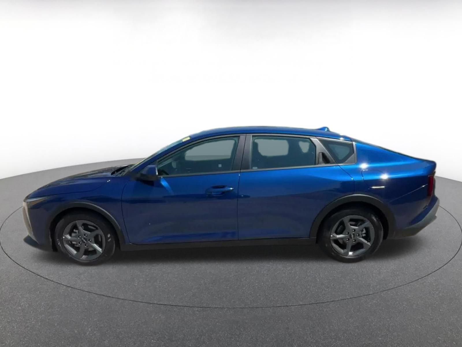 Used 2026 Kia K4 FWD image 8