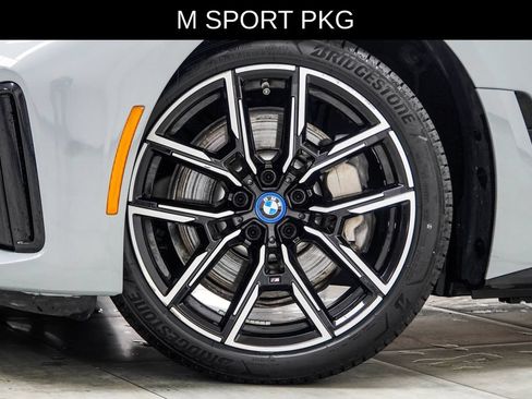 Used 2023 BMW i4 eDrive40 w/ M Sport Package RWD image 3