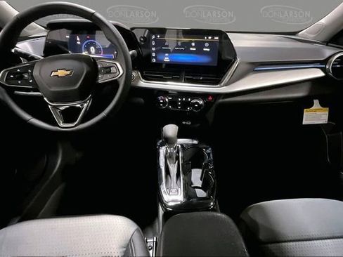New 2026 Chevrolet Trax LT w/ Driver Confidence Package image 9