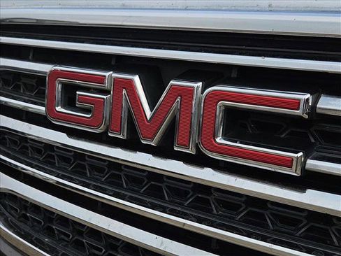 Used 2019 GMC Acadia SLT image 9