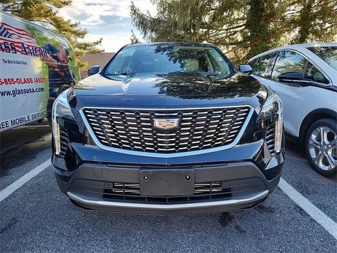 Used 2020 Cadillac XT4 Premium Luxury w/ Driver Awareness Package image 2