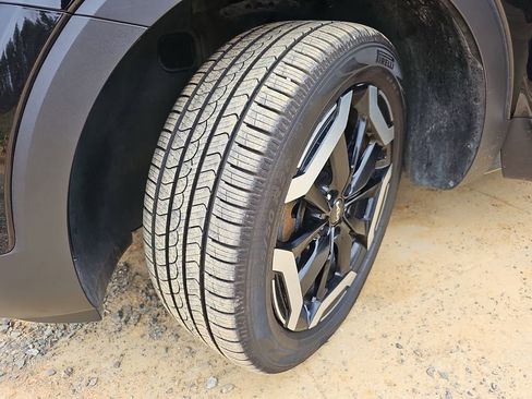 Used 2024 Kia Telluride EX w/ EX Captain's Chair Package FWD image 20