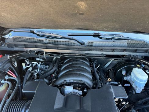 Used 2018 Chevrolet Silverado 1500 Custom w/ Custom Value Package image 31