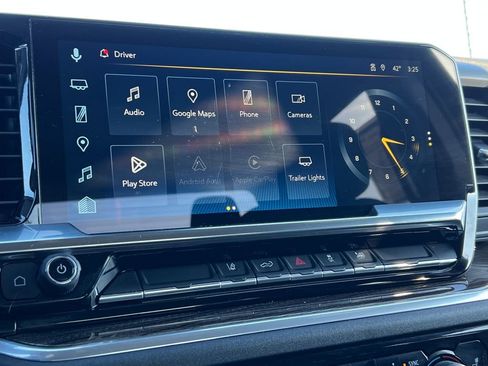 Used 2025 Chevrolet Silverado 2500 LT w/ Convenience Package image 25