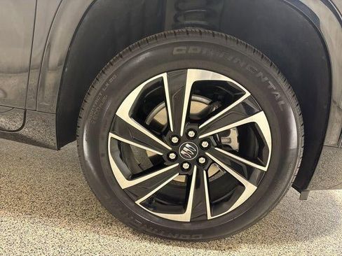 Used 2025 Buick Enclave Sport Touring image 33