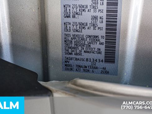 Used 2025 Nissan Rogue SV image 63