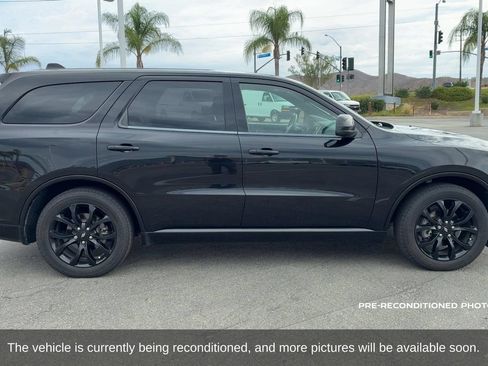 Used 2019 Dodge Durango GT w/ Blacktop Package RWD image 4