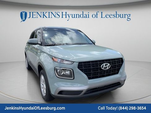 New 2026 Hyundai Venue SE FWD image 1