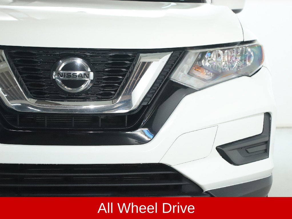 Used 2018 Nissan Rogue S AWD/4WD image 9