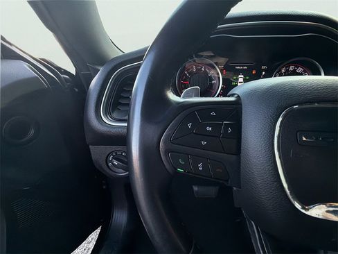 Used 2018 Dodge Challenger SXT w/ Driver Convenience Group image 22