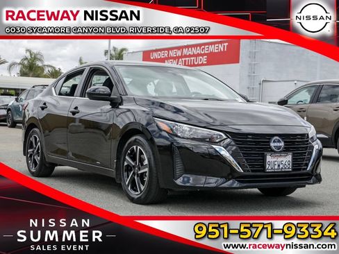 Used 2025 Nissan Sentra SV FWD image 1