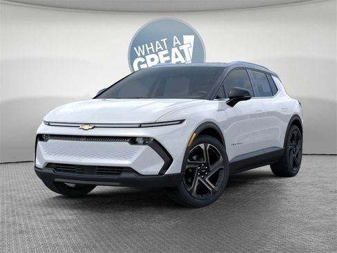 New 2026 Chevrolet Equinox EV LT image 8