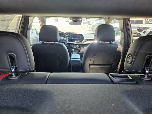 New 2026 Chevrolet Trax RS w/ Sunroof Package FWD image 16
