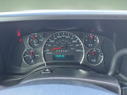 Used 2022 Chevrolet Express 2500 Extended w/ Driver Convenience Package RWD image 16