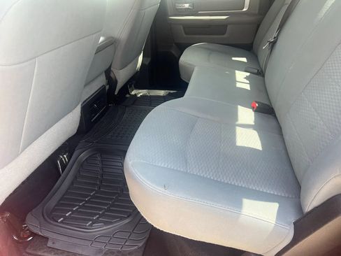 Used 2019 RAM 1500 Classic SLT RWD image 11