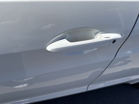 Certified 2017 Honda HR-V LX image 11