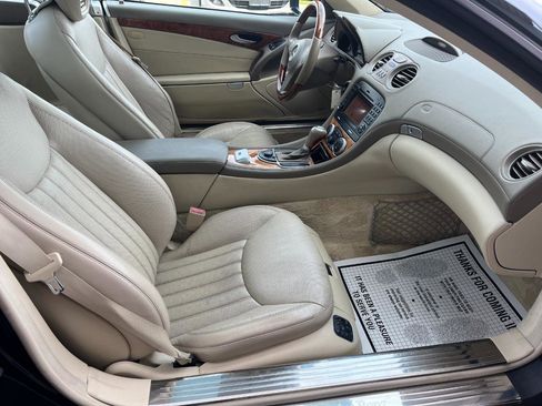 Used 2009 Mercedes-Benz SL 550 image 19