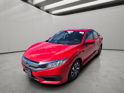 Used 2017 Honda Civic EX image 2