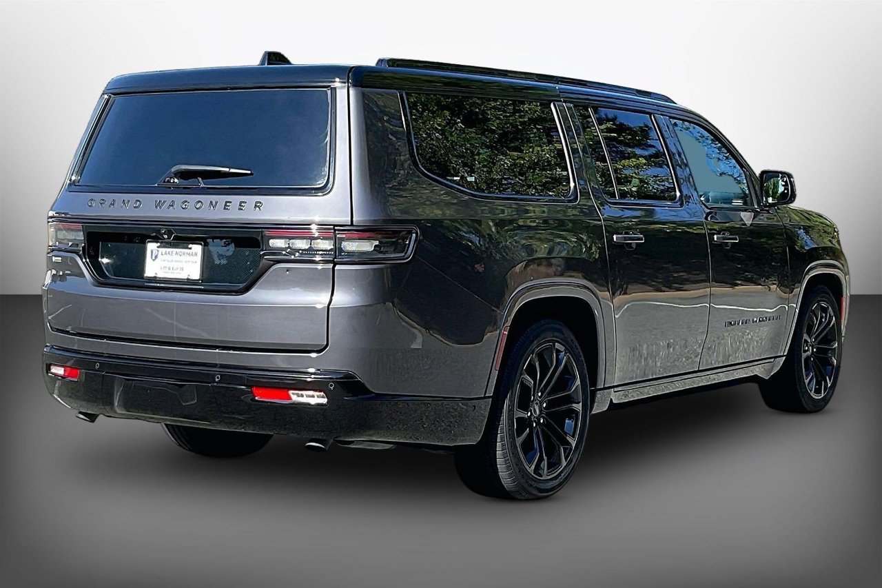 Used 2024 Jeep Grand Wagoneer L Series II w/ Quick Order Packagew 28T AWD/4WD image 8