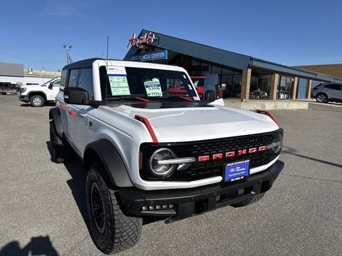 Certified 2023 Ford Bronco Wildtrak image 5