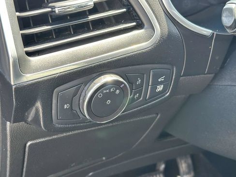 Used 2020 Ford Edge Titanium AWD/4WD image 20