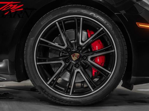 Used 2019 Porsche Panamera GTS image 14