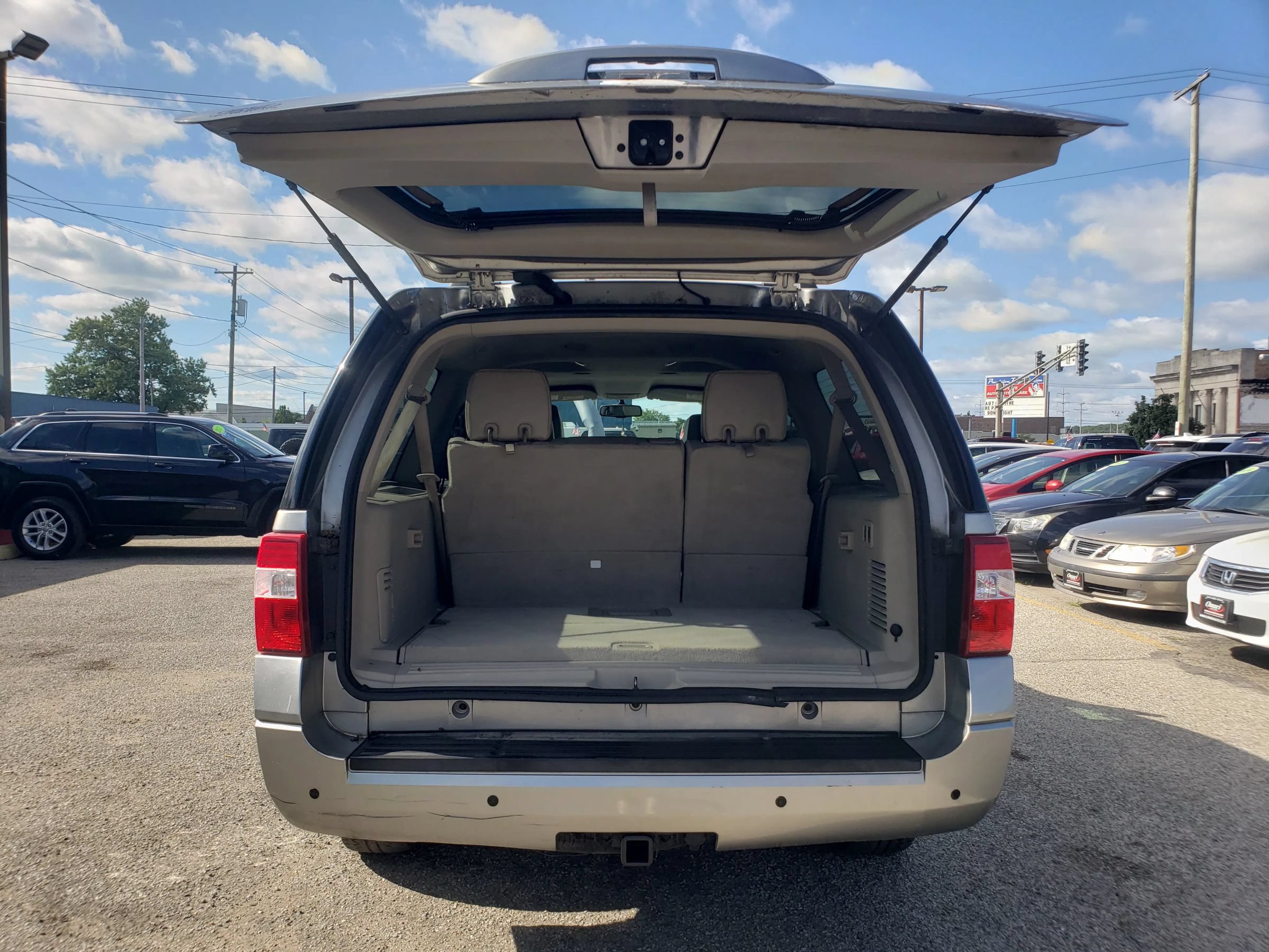 Used 2008 Ford Expedition EL XLT AWD/4WD image 10