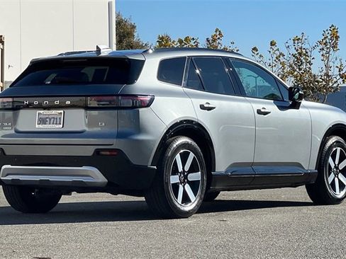 Used 2024 Honda Prologue Touring image 4