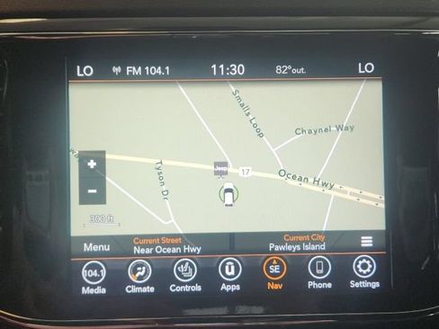 Used 2021 Jeep Grand Cherokee Laredo X AWD/4WD image 31