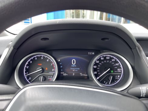 Used 2022 Toyota Camry LE image 21