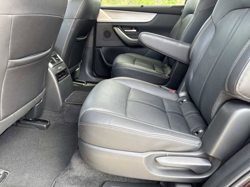 Certified 2024 MAZDA CX-90 Plug-In Hybrid w/ Premium Pkg image 15