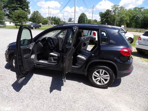 Used 2016 Volkswagen Tiguan S AWD/4WD image 8
