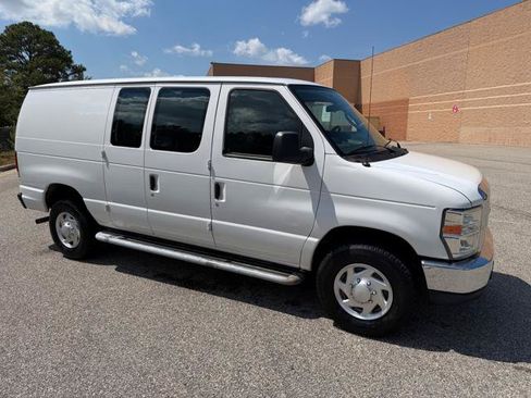 Used 2013 Ford E-250 and Econoline 250 w/ PWR Group RWD image 35