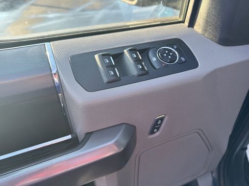 Used 2019 Ford F150 XLT w/ Equipment Group 302A Luxury image 18