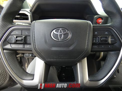 Used 2025 Toyota Tacoma TRD Sport AWD/4WD image 70