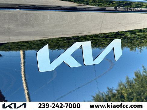 New 2026 Kia Sportage SX image 11